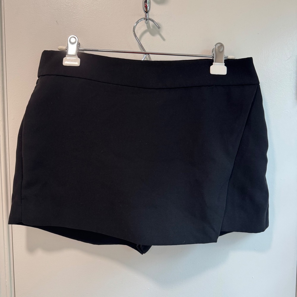 J. Crew Skort Black Mini Skirt Shorts Lined Side Zip Pockets Career Size 10
